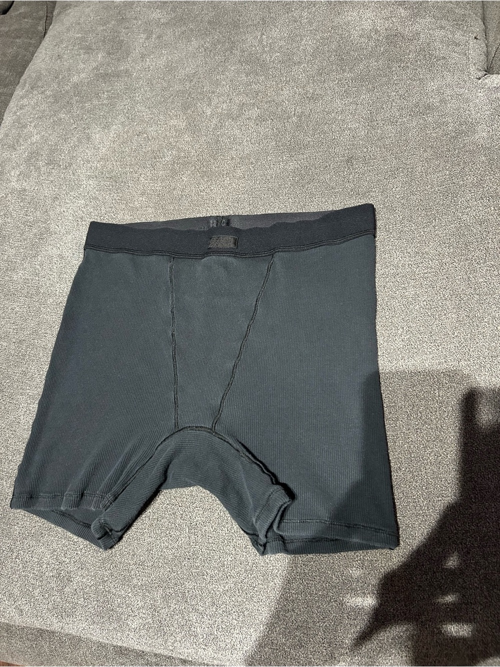 SKIMS Like New Black Seamless Boxer Briefs- large